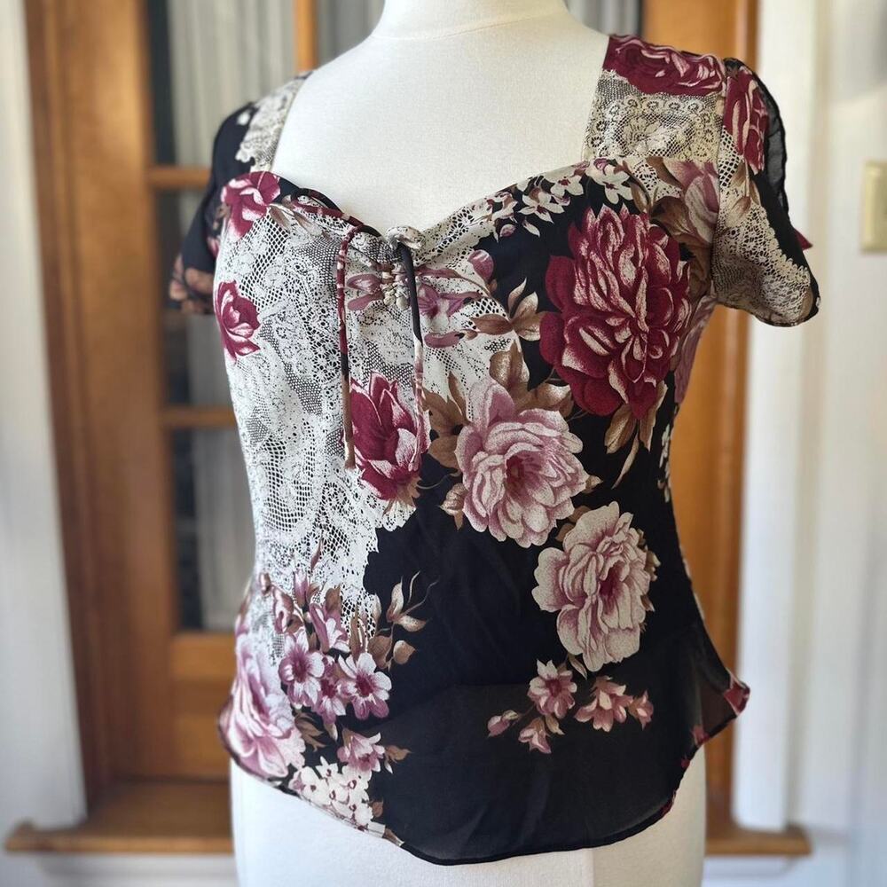 Y2k floral lace blouse top Size L